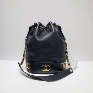 No.3976-Chanel Vintage Caviar Triple CC Bucket Bag