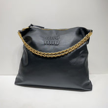 Load image into Gallery viewer, No.4355-Miu Miu Black Leather Tote Bag
