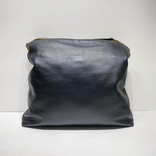 Load image into Gallery viewer, No.4355-Miu Miu Black Leather Tote Bag
