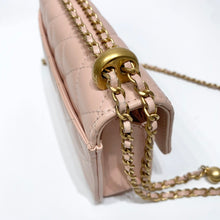 画像をギャラリービューアに読み込む, No.04558-Chanel Perfect Fit Small Flap Phone Holder With Chain
