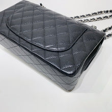 이미지를 갤러리 뷰어에 로드 , No.4330-Chanel Caviar Small Timeless Classic Flap 23cm
