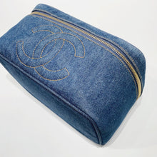 이미지를 갤러리 뷰어에 로드 , No.3651-Chanel Vintage Denim Large Vanity Case
