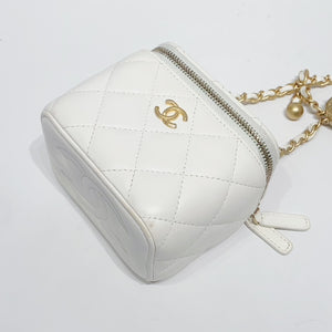 No.4388-Chanel Pearl Crush Vanity With Chain