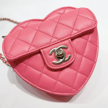 將圖片載入圖庫檢視器 No.4313-Chanel Small CC In Love Heart Bag (Unused / 未使用品)
