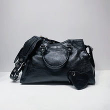 画像をギャラリービューアに読み込む, No.4494-Balenciaga Neo Cagloe Small Handbag
