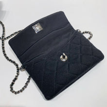 Charger l&#39;image dans la galerie, No.4342-Chanel Jersey Mini Flap Bag
