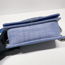 画像をギャラリービューアに読み込む, No.4518-Chanel Denim Small Boy 20cm
