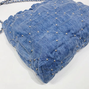 No.4520-Chanel Denim Small 22 Tote Bag