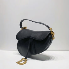 画像をギャラリービューアに読み込む, No.4339-Christian Dior Medium Saddle Bag with Strap
