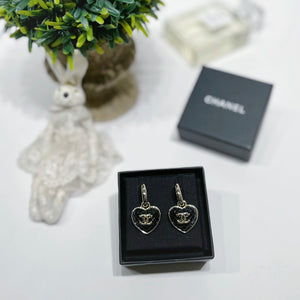 No.4317-Chanel Metal Pendant Heart Earrings