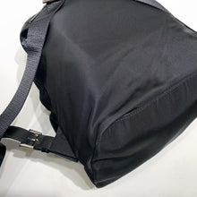 Charger l&#39;image dans la galerie, No.4351-Prada Small Re-Nylon Backpack
