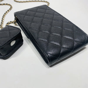 No.4486-Chanel Phone &amp; AirPods Pro Case With Chain