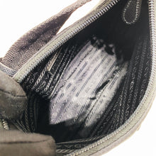 이미지를 갤러리 뷰어에 로드 , No.4507-Prada Re-Edition 2000 Nylon Mini Bag
