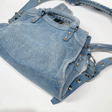画像をギャラリービューアに読み込む, No.4493-Balenciaga Denim Neo Cagloe XS Handbag

