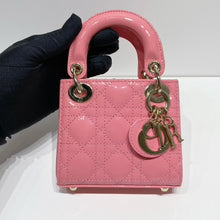 Load image into Gallery viewer, No.4331-Dior Lady Dior Micro Bag
