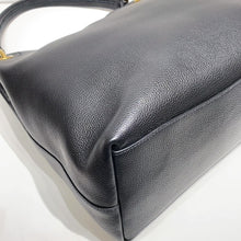 Load image into Gallery viewer, No.4350-Prada Vitello Phenix Embossed Logo Hobo Tote Bag
