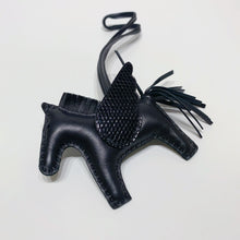 Load image into Gallery viewer, No.3996-Hermes Lezard Niloticus Lisse Rodeo Pegase PM Bag Charm
