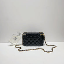 Load image into Gallery viewer, No.4279-Chanel Timeless Classic Vanity With Chain
