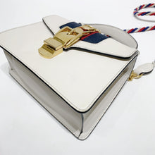 將圖片載入圖庫檢視器 No.4394-Gucci Sylvie Mini Shoulder Bag
