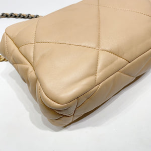 No.4448-Chanel 19 Small Handbag