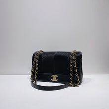 將圖片載入圖庫檢視器 No.4241-Chanel Pleated Crush Flap Bag (Unused / 未使用品)
