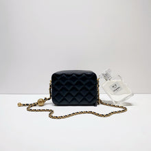 Load image into Gallery viewer, No.4141-Chanel Pearl Crush Camera Bag
