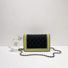 将图片加载到图库查看器，No.4145-Chanel Fabric Boy Wallet On Chain
