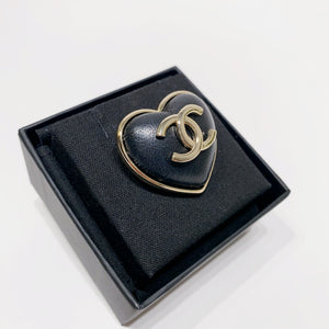 No.4163-Chanel Metal & Leather Heart Brooch