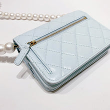 Load image into Gallery viewer, No.4524-Chanel Maxi Pearls Clutch With Chain (Unused / 未使用品)
