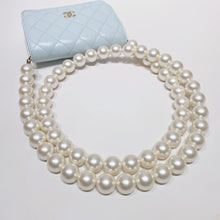 画像をギャラリービューアに読み込む, No.001663-Chanel Maxi Pearls Clutch With Chain (Unused / 未使用品)
