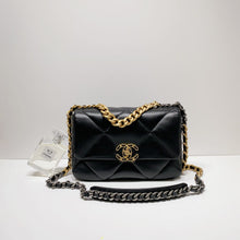 画像をギャラリービューアに読み込む, No.4171-Chanel 19 Small Handbag (Unused / 未使用品)
