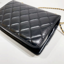 Charger l&#39;image dans la galerie, No.4182-Chanel Large Perfect Fit Flap Bag (Brand New / 全新貨品)
