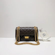 Charger l&#39;image dans la galerie, No.4188-Chanel Mini Reissue 2.55 Flap Bag (Brand New / 全新貨品)
