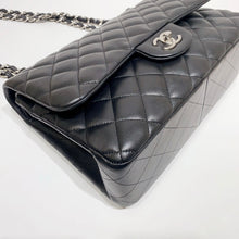 Charger l&#39;image dans la galerie, No.4191-Chanel Lambskin Classic Jumbo Double Flap Bag

