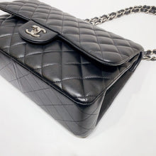 画像をギャラリービューアに読み込む, No.4191-Chanel Lambskin Classic Jumbo Double Flap Bag
