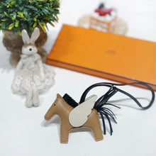 Load image into Gallery viewer, No.4221-Hermes Rodeo Pegase PM Bag Charm (Brand New / 全新)
