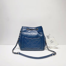 將圖片載入圖庫檢視器 No.4200-Chanel Front Pocket Bucket Bag
