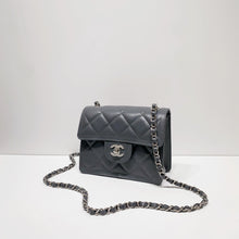 将图片加载到图库查看器，No.4228-Chanel Caviar Sweet Classic Mini Flap Bag (Brand New / 全新貨品)
