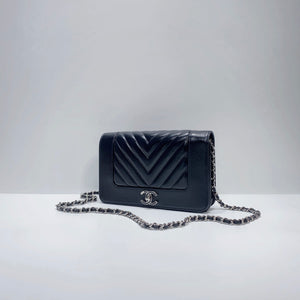 No.001548-Chanel Belle Vintage Chevron Wallet On Chain (Unused / 未使用品)