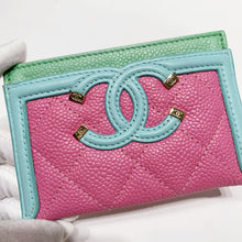 Load image into Gallery viewer, No.4218-Chanel CC Filigree Card Holder
