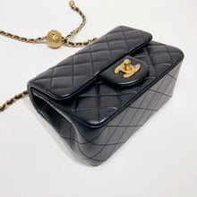 画像をギャラリービューアに読み込む, No.001650-1-Chanel Pearl Crush Square Mini Flap Bag (Brand New / 全新)
