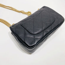 Charger l&#39;image dans la galerie, No.001655-Chanel Sweet Heart Mini Flap Bag (Brand New / 全新)
