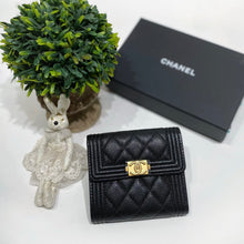 画像をギャラリービューアに読み込む, No.001656-2-Chanel Caviar Small Boy Flap Wallet (Brand New / 全新貨品)

