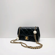 Charger l&#39;image dans la galerie, No.001657-Chanel Pearl Twins Rectangular Mini Flap Bag (Brand New / 全新)
