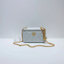 Load image into Gallery viewer, No.3919-Chanel Sweet Camellia Vanity With Chain (Brand New / 全新貨品)

