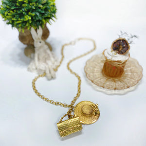 No.3842-Chanel Vintage Gold Bag & Hat Charm Chain Belt