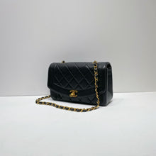 将图片加载到图库查看器，No.4295-Chanel Vintage Lambskin Diana Bag 22cm&nbsp;
