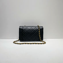 将图片加载到图库查看器，No.4295-Chanel Vintage Lambskin Diana Bag 22cm&nbsp;
