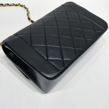 이미지를 갤러리 뷰어에 로드 , No.4295-Chanel Vintage Lambskin Diana Bag 22cm&nbsp;
