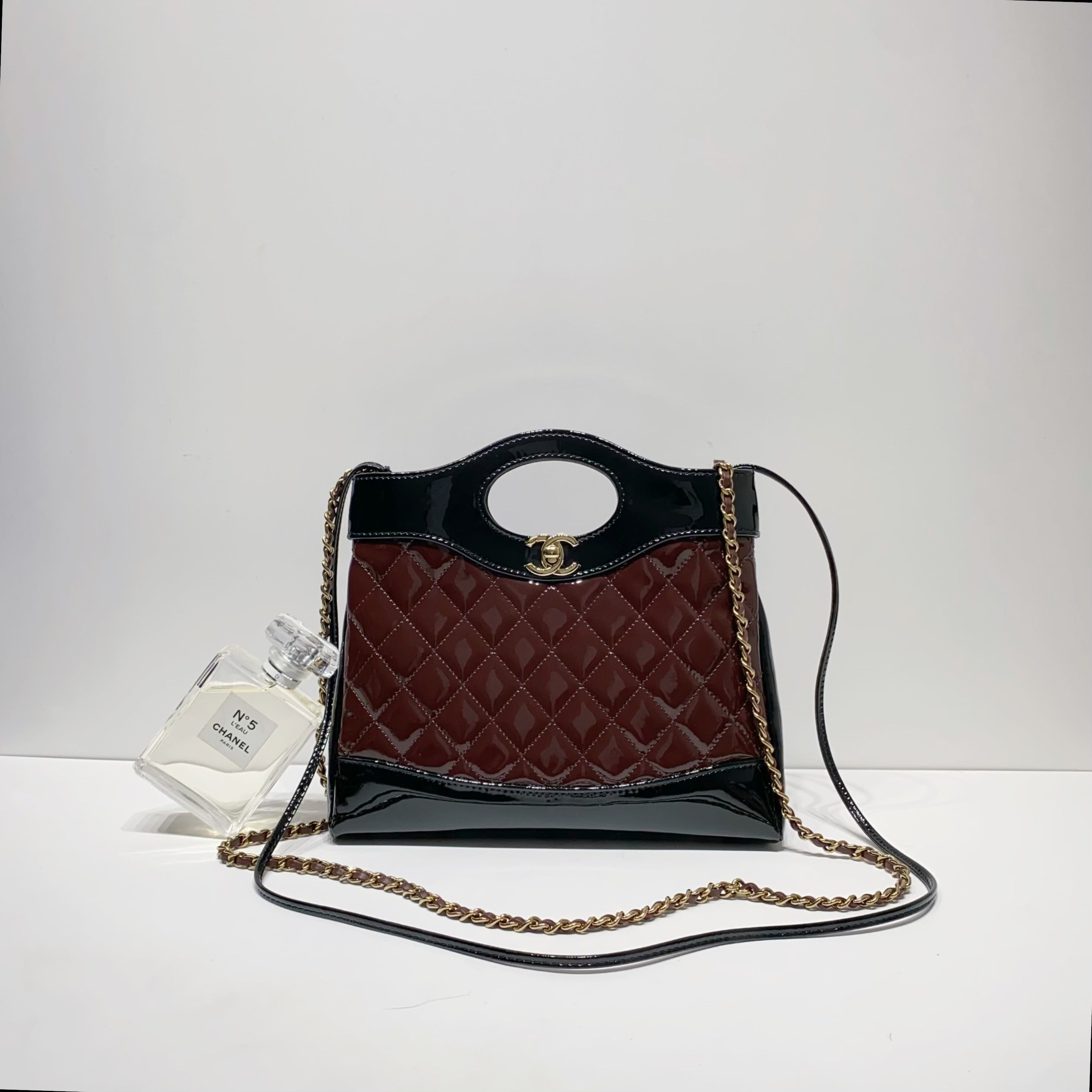 【春らしいカラーでお出かけを楽しく】CHANEL31 ミニバッグ CHANEL 31 Mini Shopping Bag – BARAL